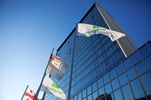 هتل holiday-inn-tbilisi