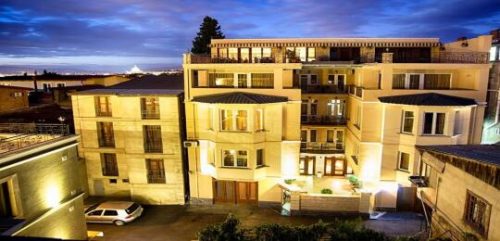 هتل کی ام ام گرجستان