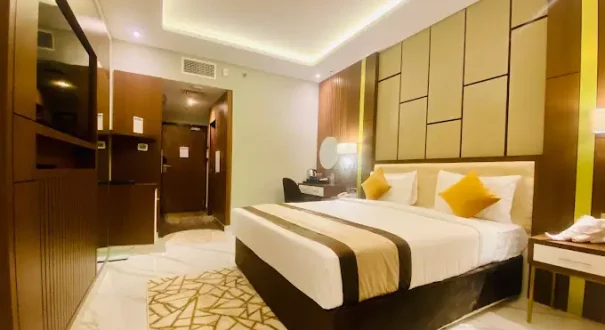Golden Tulip Deira,s room