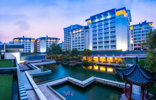 DRAGON HOTEL